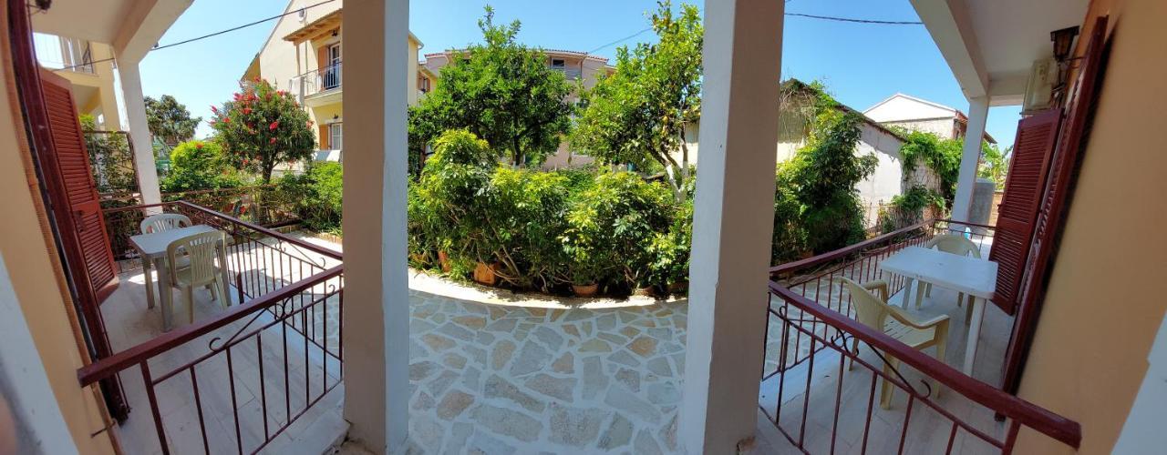 Dora'S Apartments Kavos Exterior photo